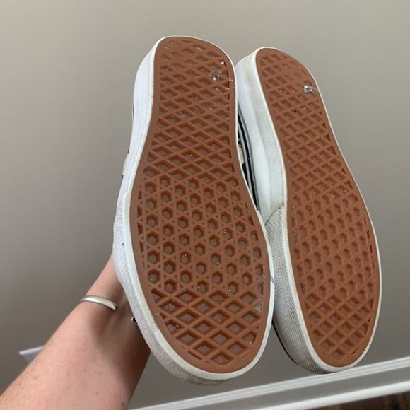 Vans Hawaiian Hulu Doll Navy/White Sk8-Hi Sneakers - Picture 5 of 10